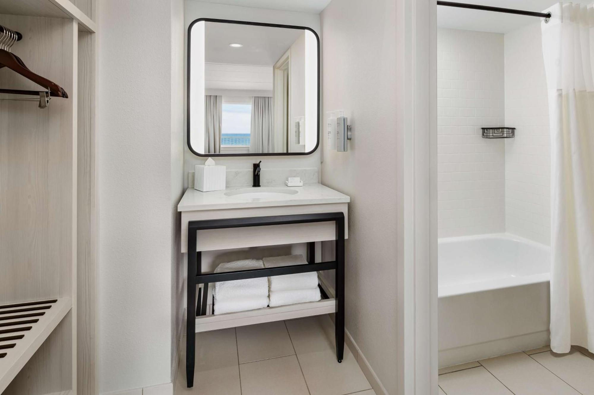 Hilton Garden Inn Ocean City Oceanfront Экстерьер фото